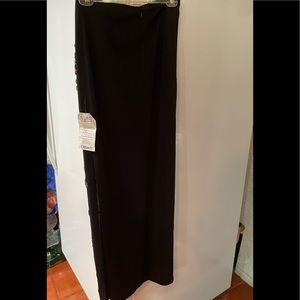 Long embroidered skirt with side slit